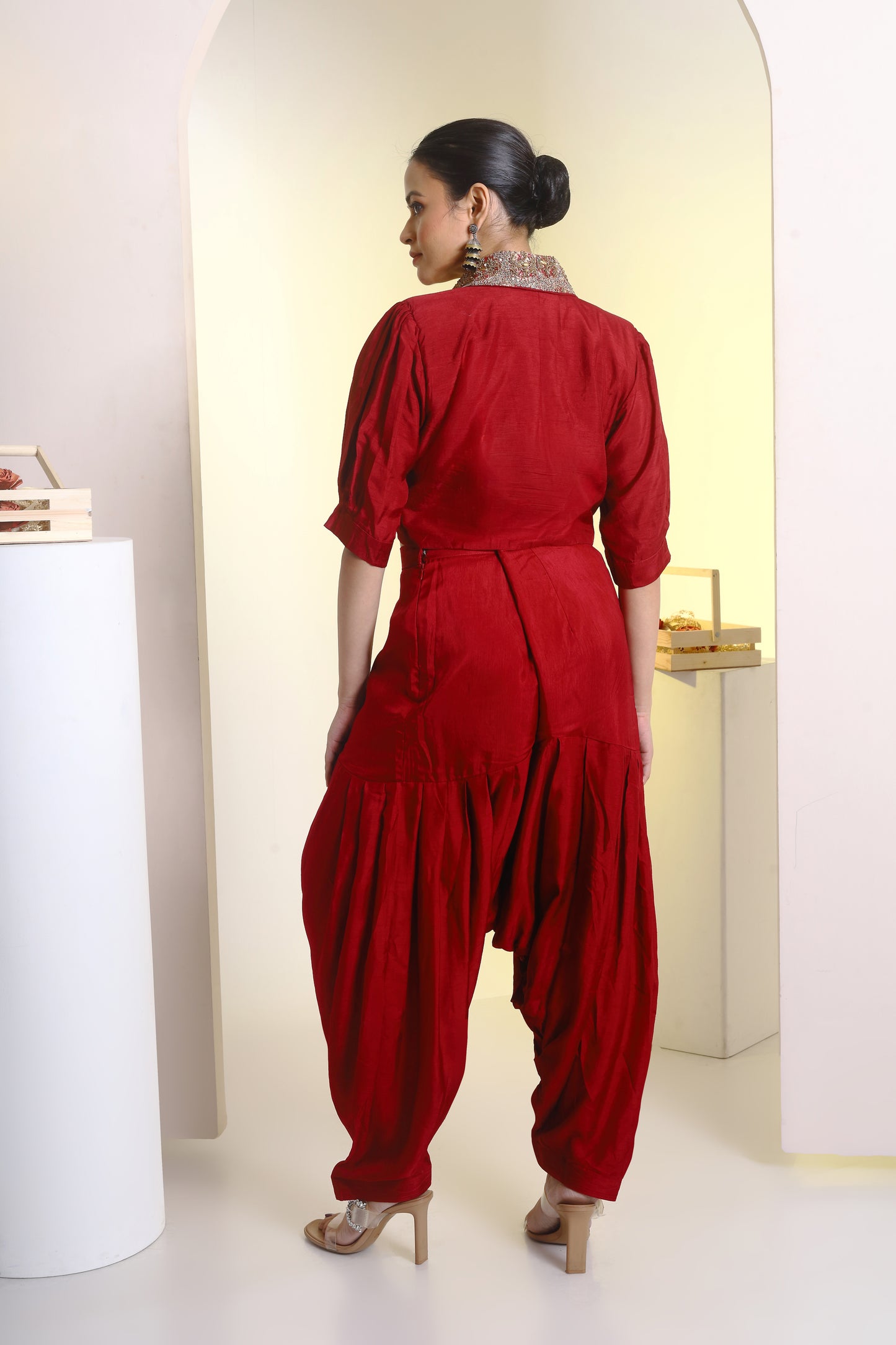 Long embroidered collar blazer and bustier with harem pants