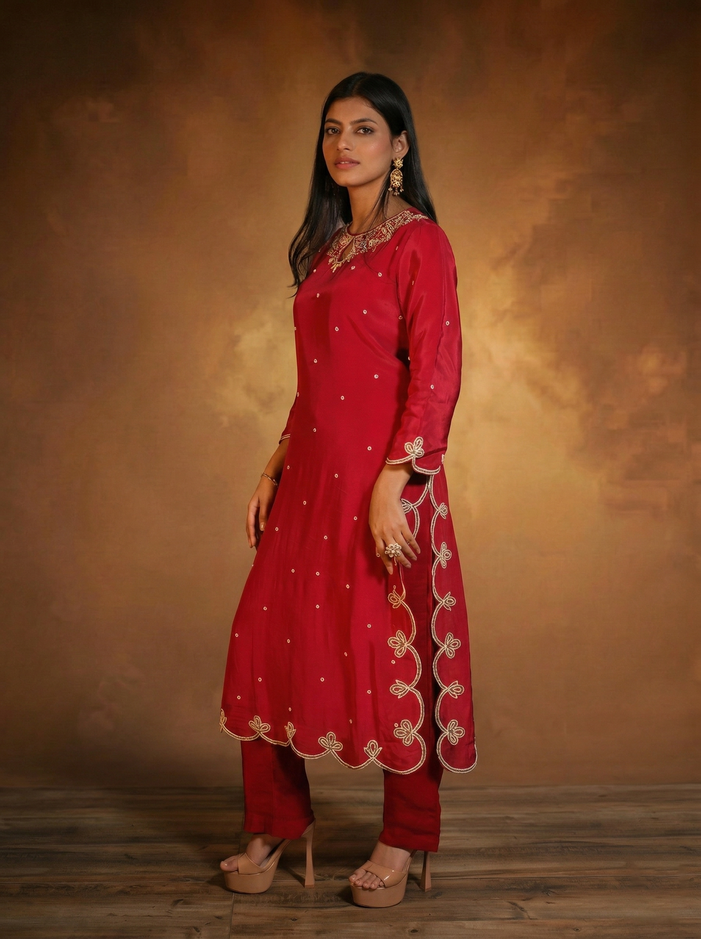 Scallop embroidered straight kurta set