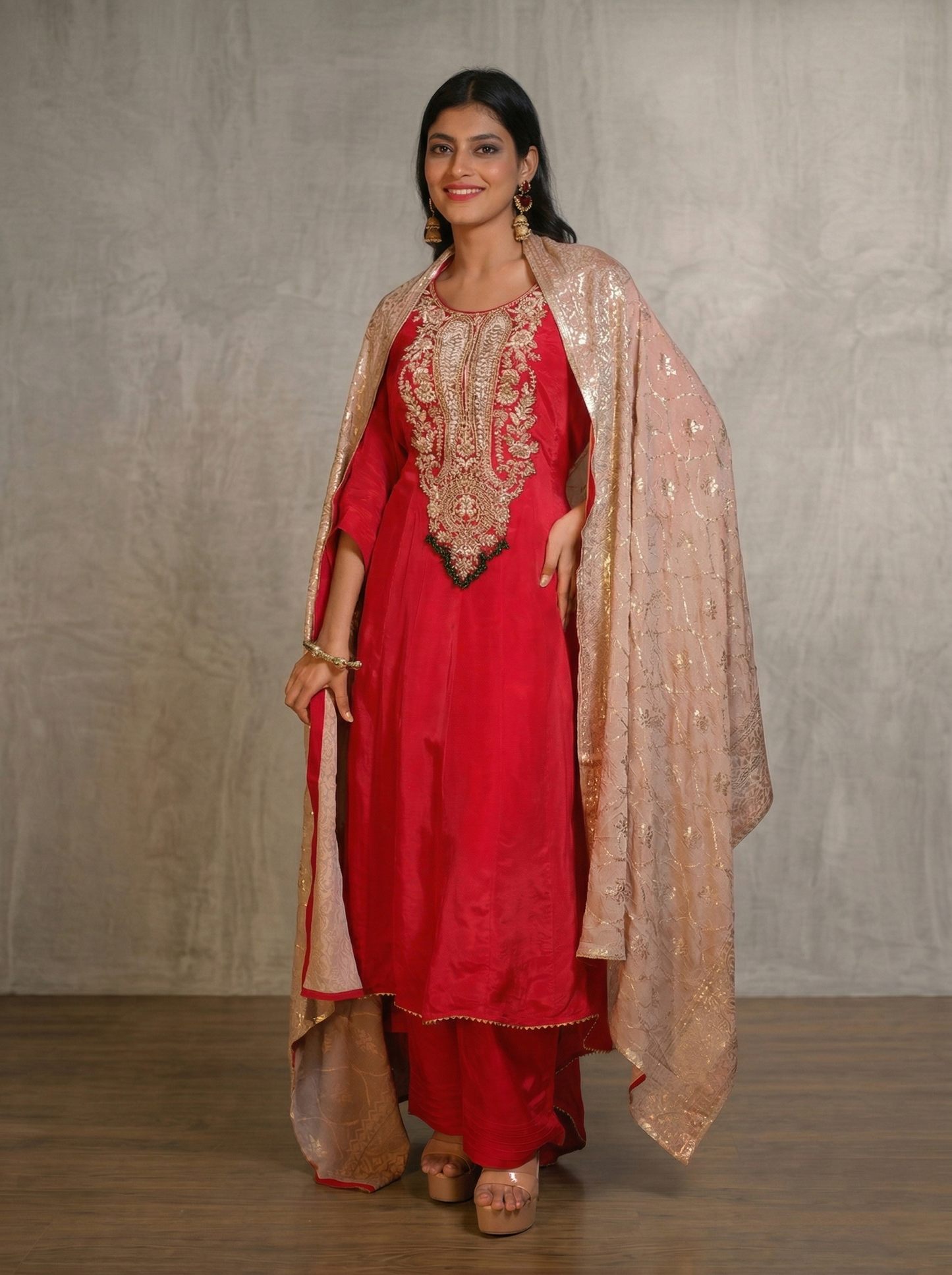 Highlow embroidered kurta set