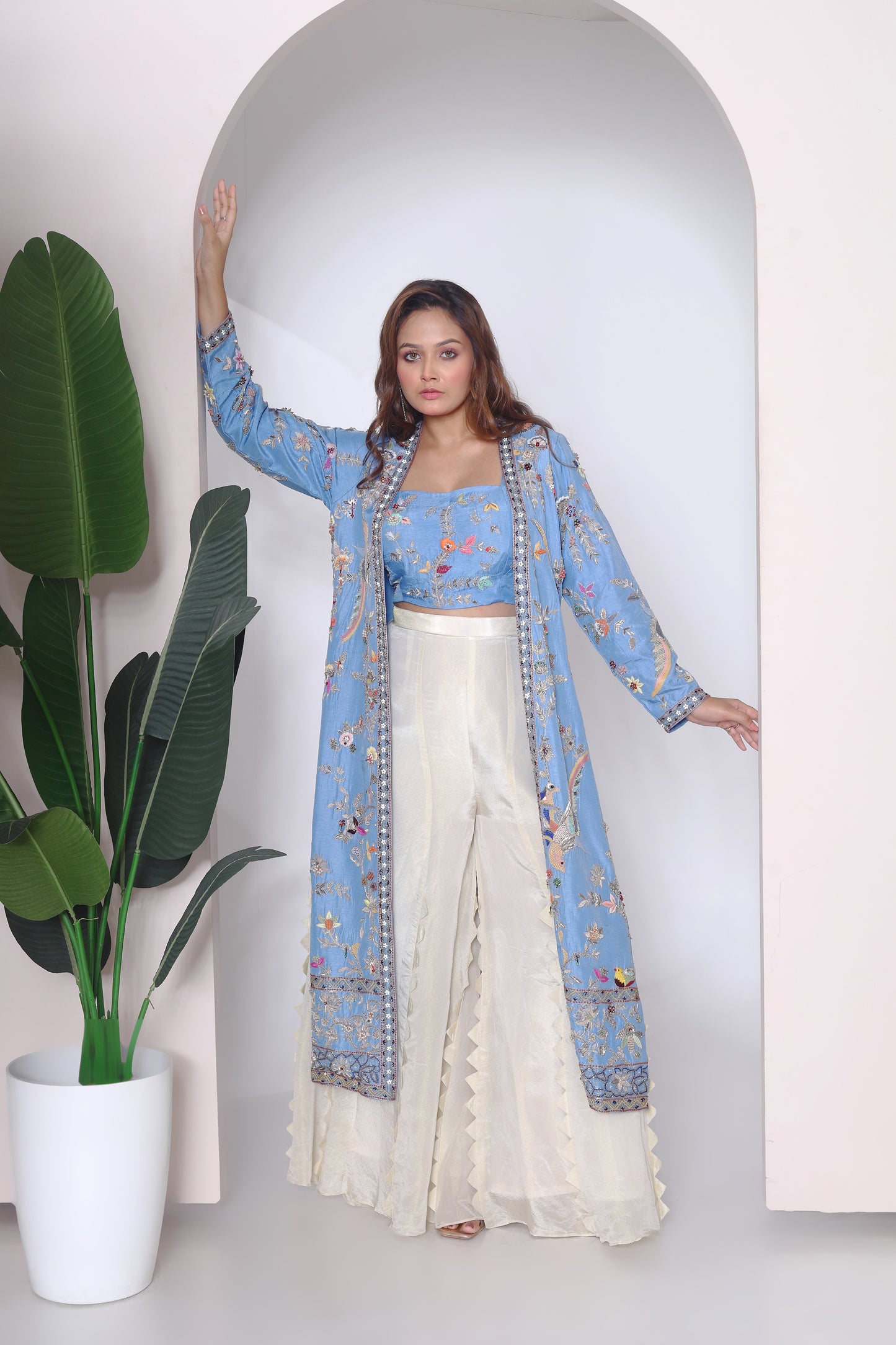 Embroidered jacket, bustier and plazzo