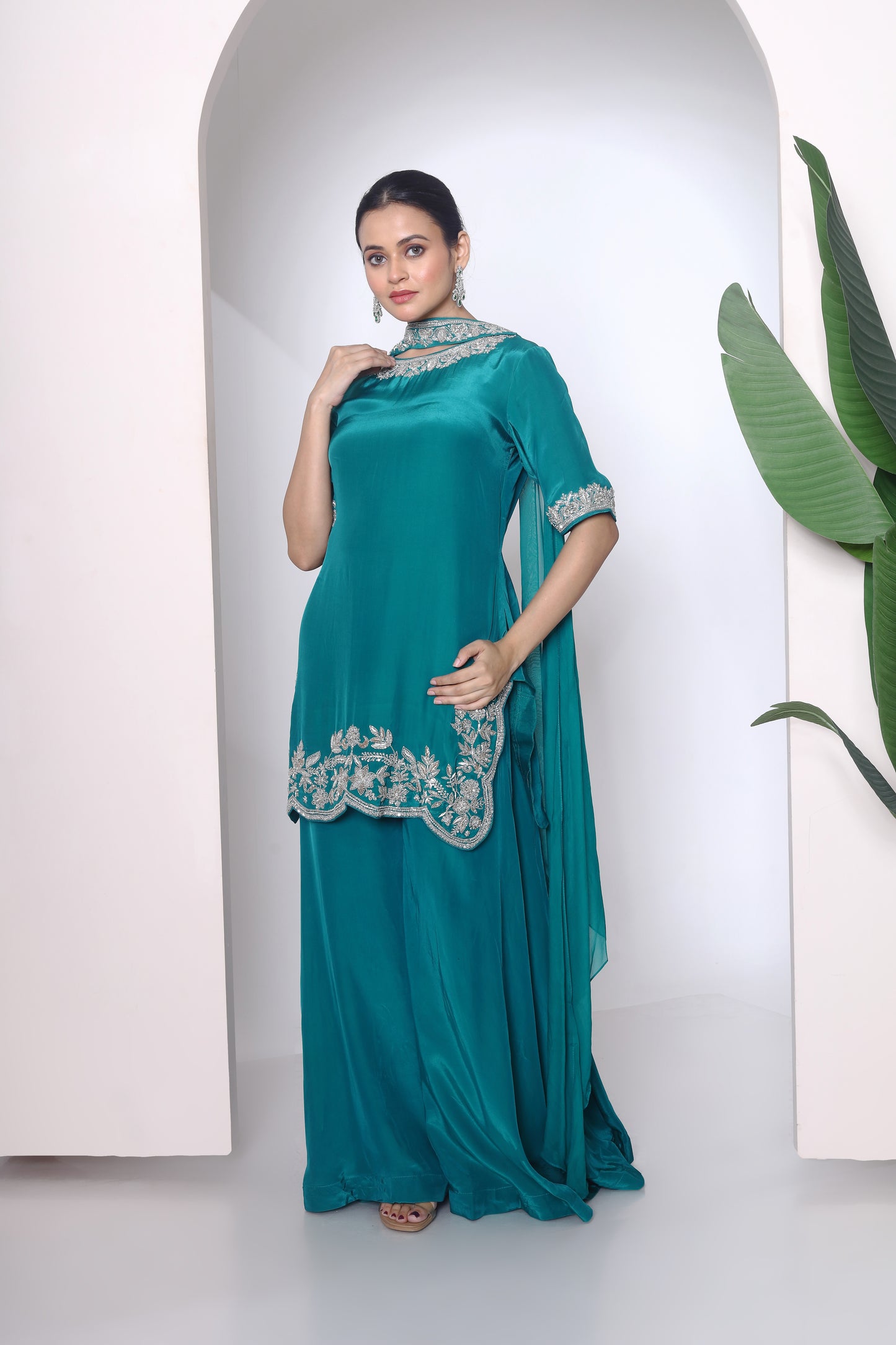 Green short kurta, plazzo and choker dupatta set
