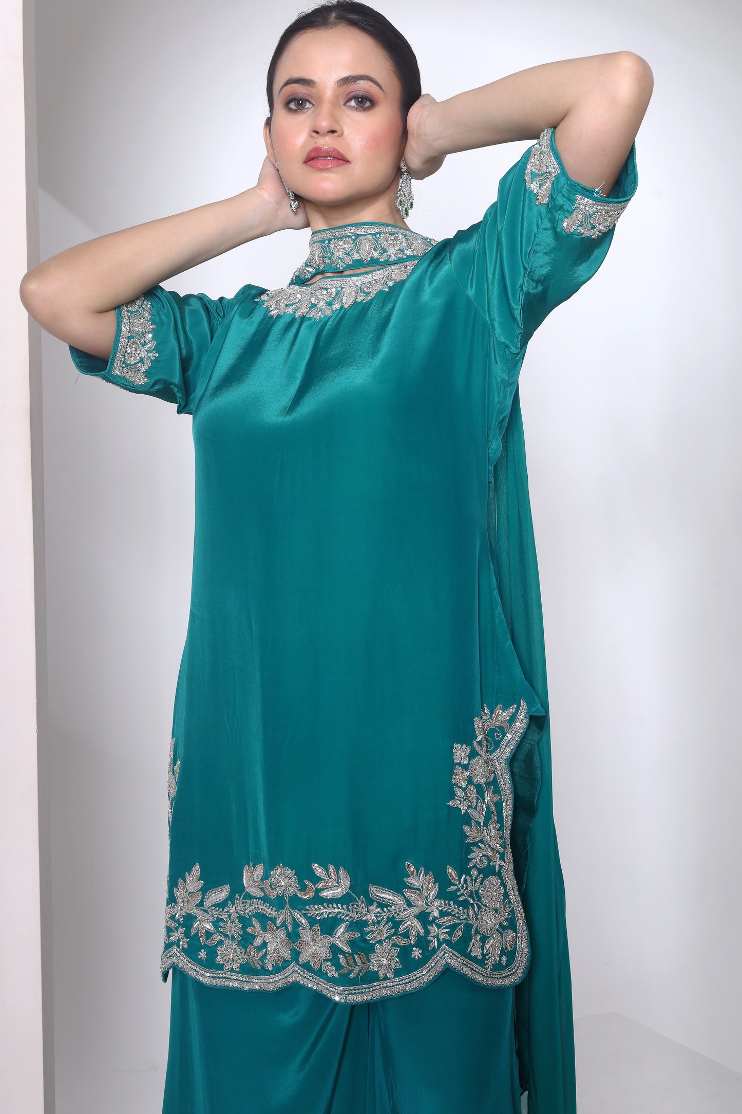 Green short kurta, plazzo and choker dupatta set
