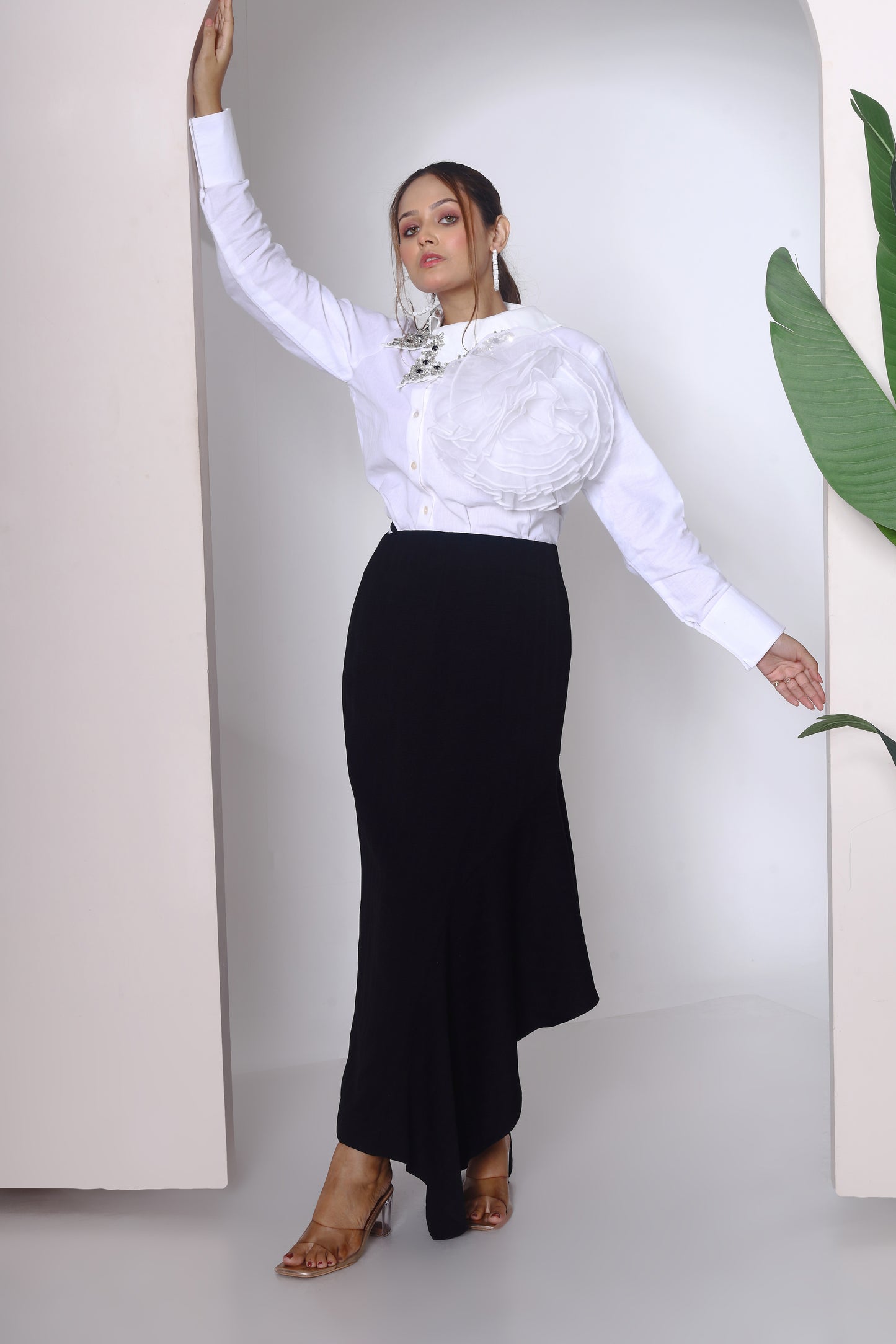 Organza flower side collar shirt with skirt