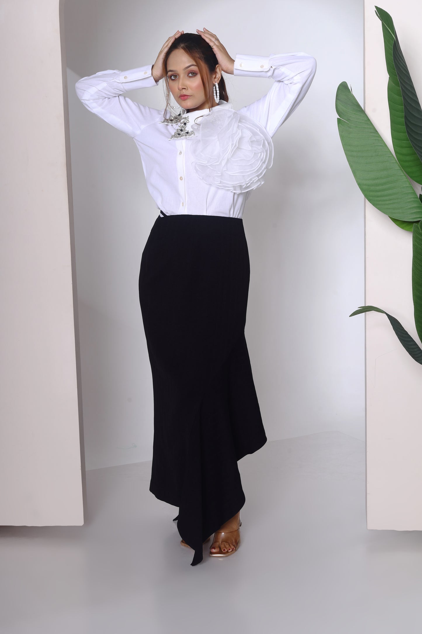 Organza flower side collar shirt with skirt