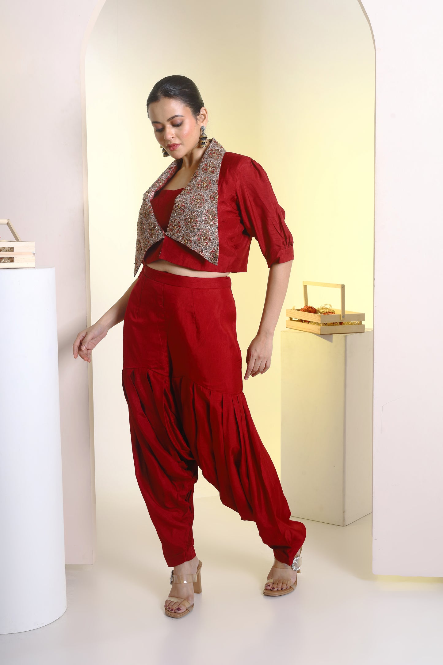 Long embroidered collar blazer and bustier with harem pants