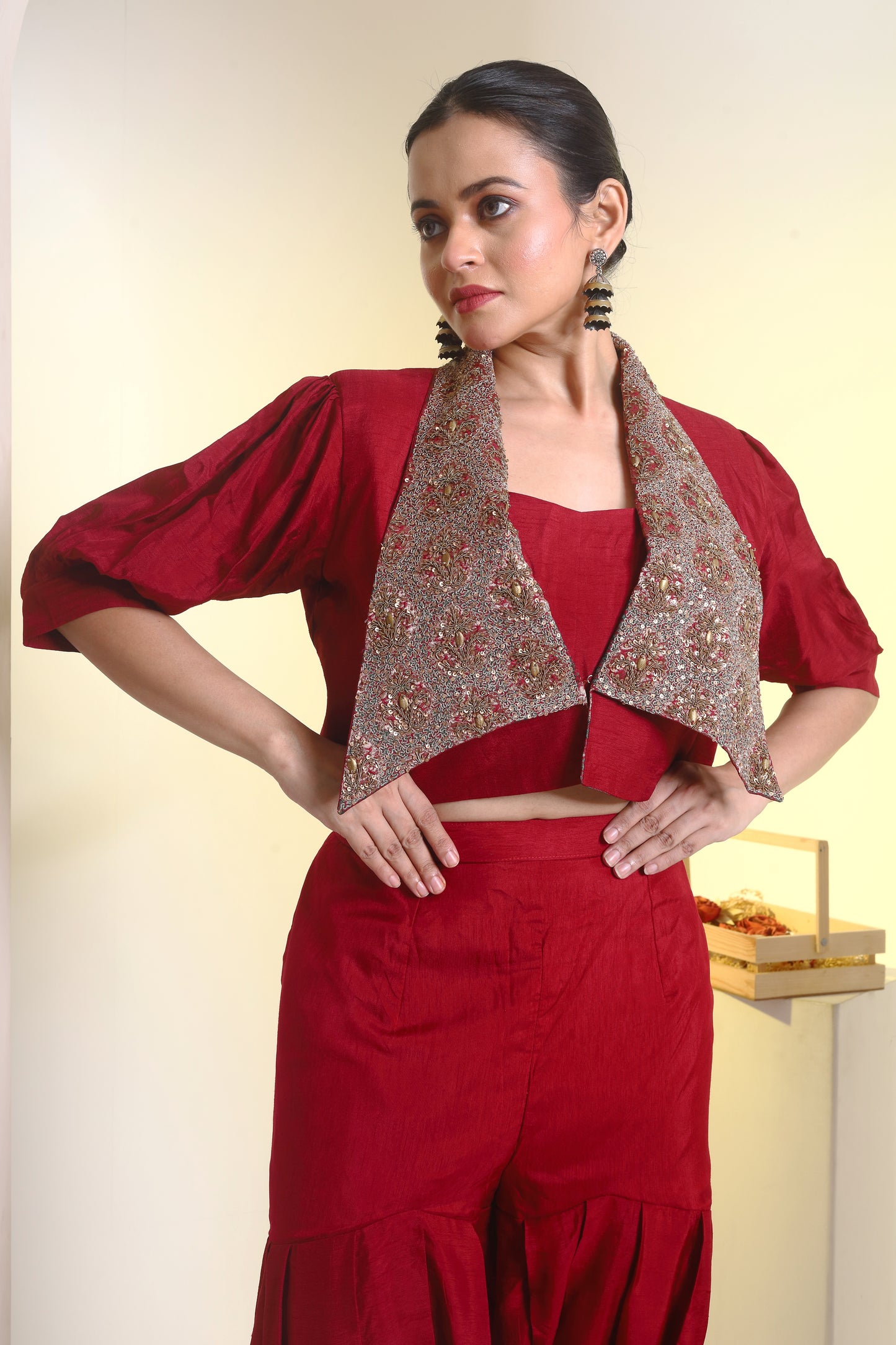 Long embroidered collar blazer and bustier with harem pants