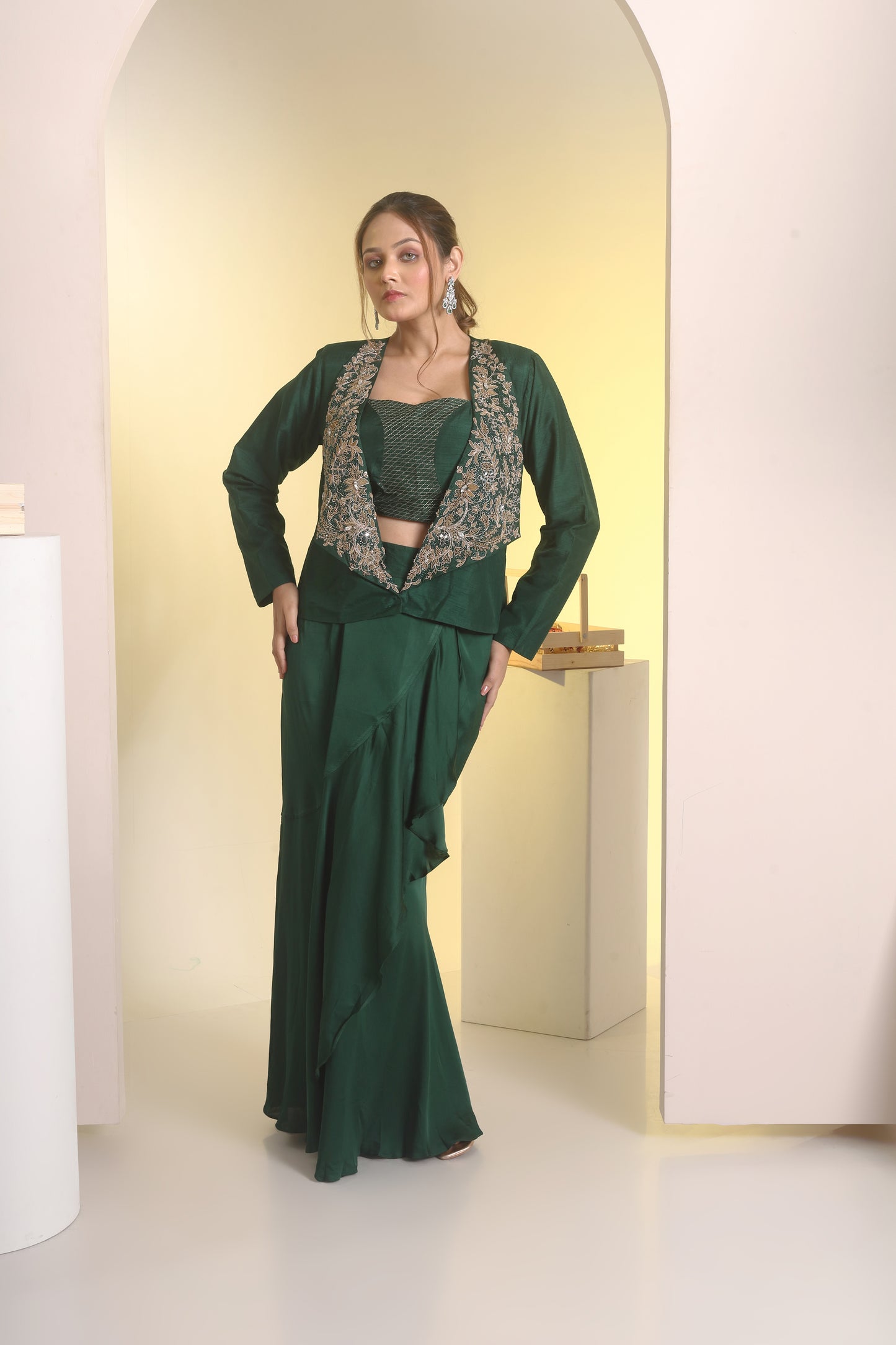 Long embroidery collar blazer, bustier and drape skirt