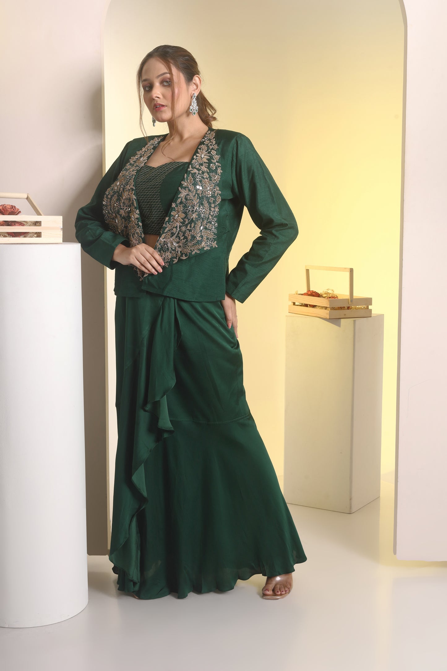Long embroidery collar blazer, bustier and drape skirt